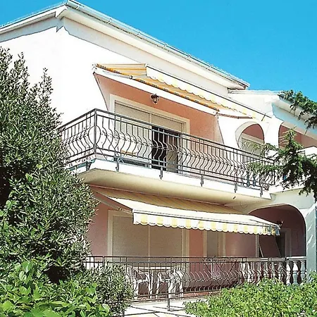 Olga - Ckv05072-eyc Crikvenica